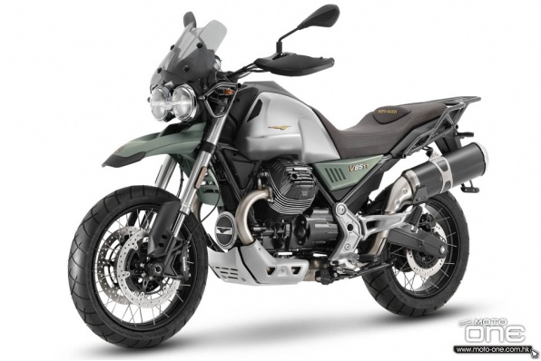 2021 MotoGuzzi V85TT-中量級歷奇車抬頭