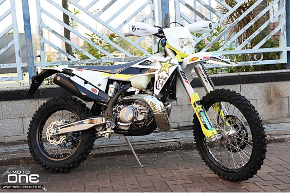 2021 Husqvarna TE300i Rockstar Edition 廠隊拉花特別版抵港