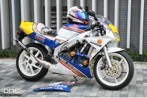 300cc HONDA PGM-4 SP Rothmans樂富門花 / 烈火戰車300cc改版