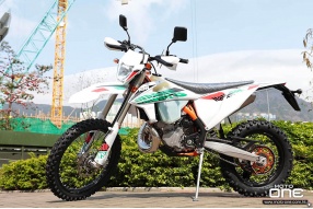 2021 KTM 300 EXC TPI SIX DAYS Edition│2衝電子燃油噴注│6日耐力賽意大利拉花特別版抵港