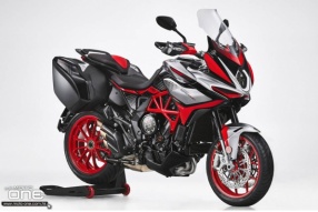 2021 MV Agusta Turismo Veloce Lusso RC SCS-起步及慢車不用離合器的旅行跑車