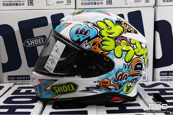 〔SHOEI Z-8 - 登陸頭盔王〕MURAL卡通化、水泥灰、啞黑及亮白實物拍攝