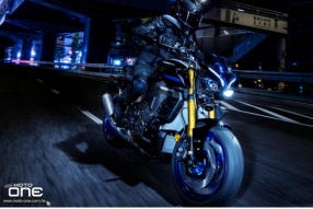 2022 YAMAHA MT-10 SP-首部採用第二代Ohlins電子避震車款