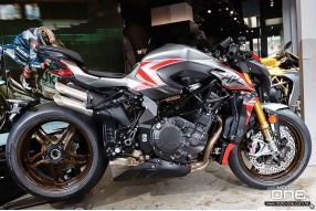 2022 MV AGUSTA BRUTALE 1000 NURBURGRING-令賽車迷敬畏終極版抵港(全球限量150部)