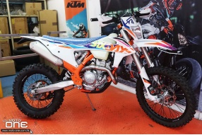 2022 KTM 250 EXC-F SIX DAYS 6日耐力賽特別版限量發售