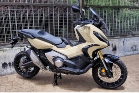 2022 HONDA X-ADV 卡其新色抵港