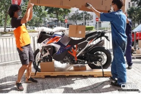 KTM 四款新車齊開箱 - 890 DUKE R、1290 SUPER ADVENTURE S/R、450 SMR