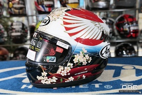 ARAI RX-7X TSUBASA 丹頂鶴日系和風拉花賽車頭盔抵港