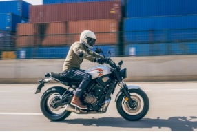 2024 YAMAHA XSR700 復古風格街車新色 Scrambler 風登場 - 澳門躍馬車行