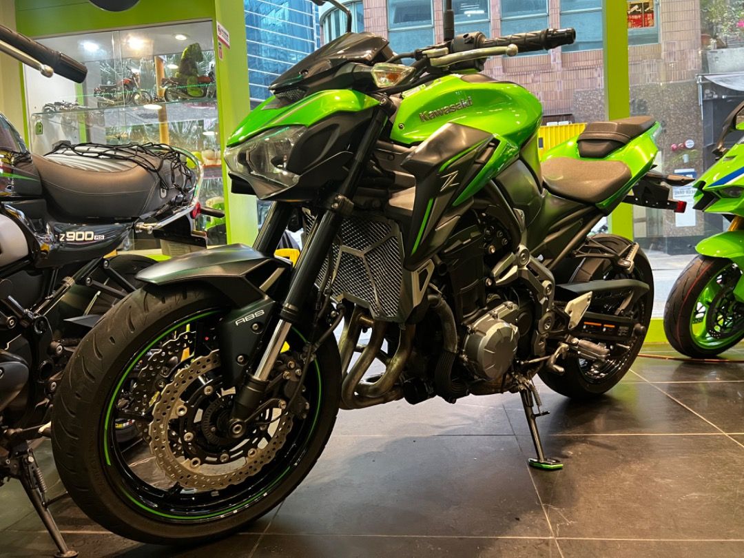 2017 KAWASAKI Z900 黑綠色 全原裝