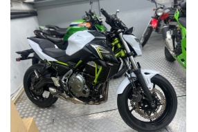 2017年KAWASAKI Z650 一字牌簿 1148咪 白色綠骨