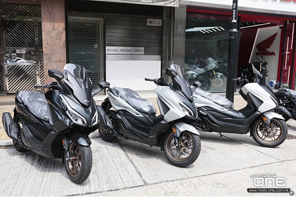 2025 HONDA FORZA 350 新車抵港 - 改用5吋TFT彩色屏幕