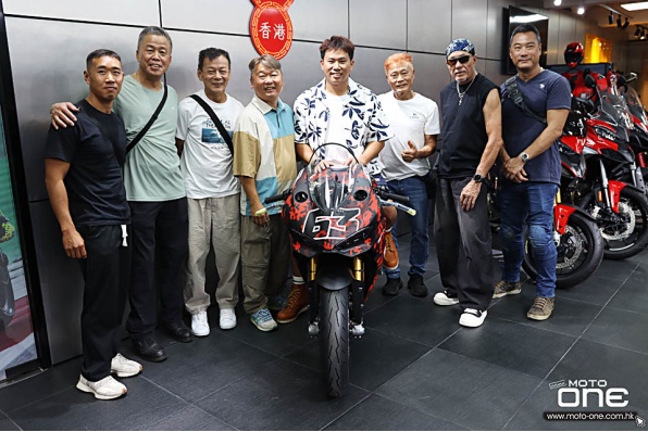 2026 DUCATI Panigale V2 FB63 白奈亞限量版抵港｜兩位車主親臨開箱
