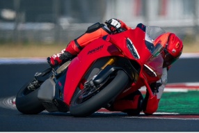 (新車介紹)2027 DUCATI Panigale V4／V4 S升級登場｜218匹馬力、賽車電控再進化