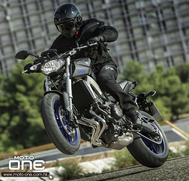 YAMAHA MT-09