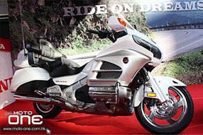 2014 HONDA GOLDWING