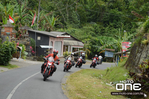 2013 DUCATI HYPERSTRADA Bali moto-one.com.hk