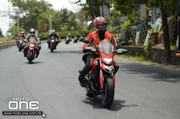 2013 DUCATI HYPERSTRADA Bali moto-one.com.hk