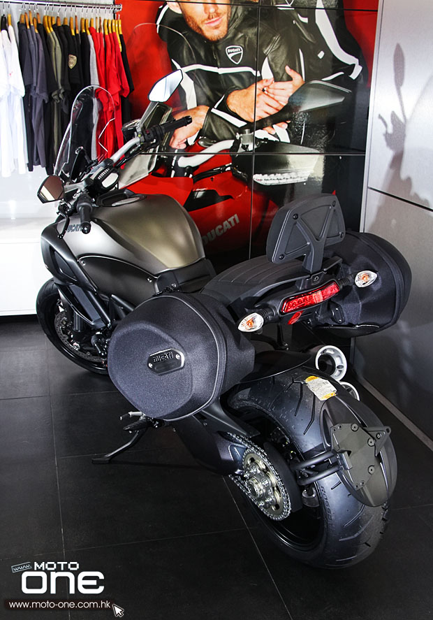 2013 Ducati Diavel Strada