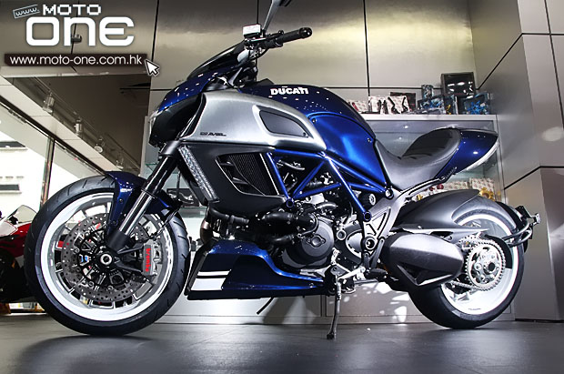 2013 Ducati Diavel Stripe Version