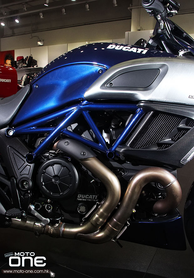 2013 Ducati Diavel Stripe Version