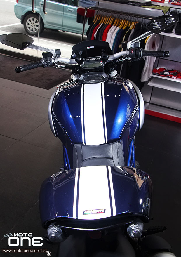 2013 Ducati Diavel Stripe Version