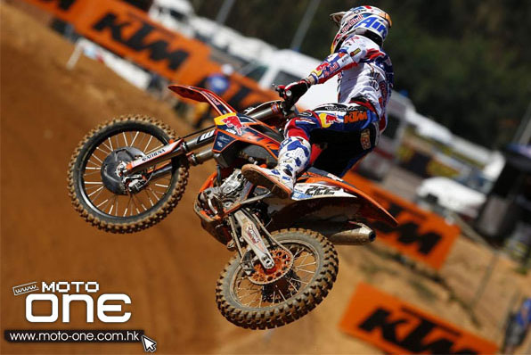 Antonio Cairoli moto-one.com.hk