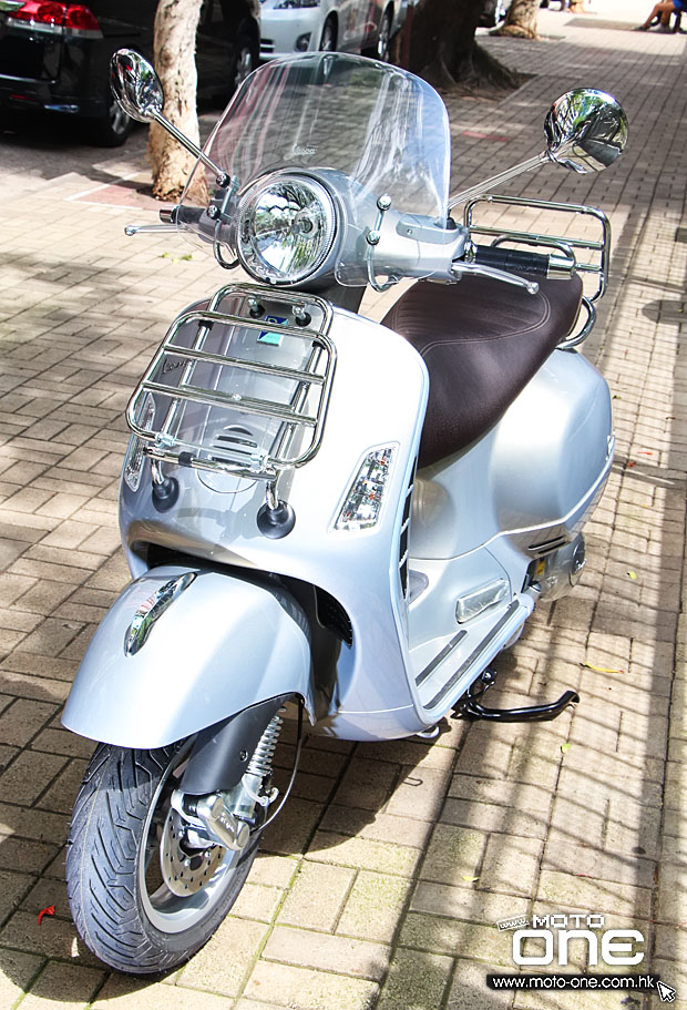 2013 Vespa GTS 300_Touring