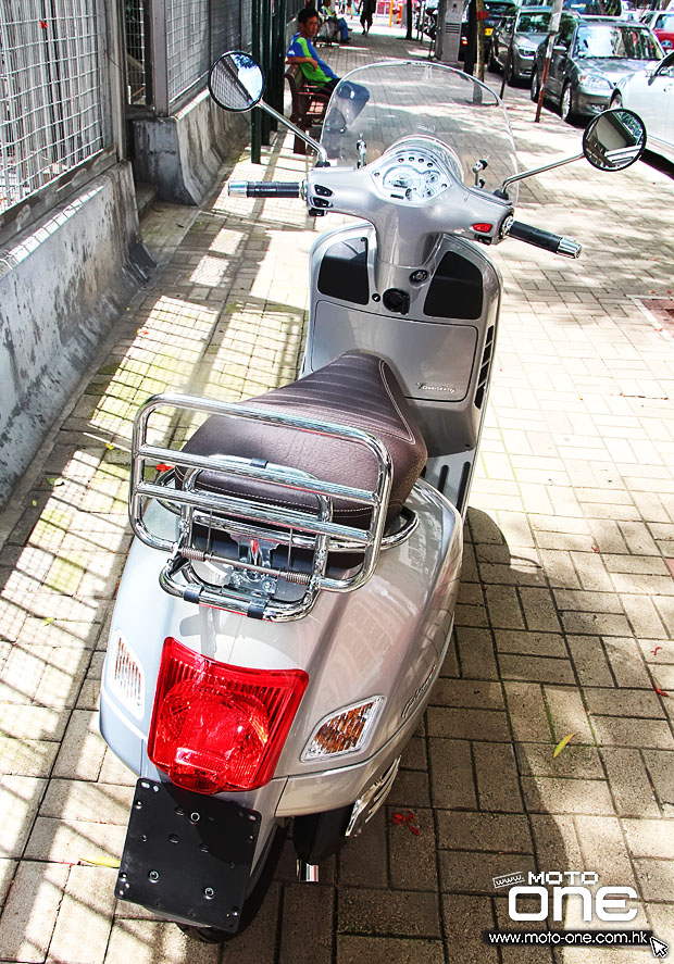 2013 Vespa GTS 300_Touring