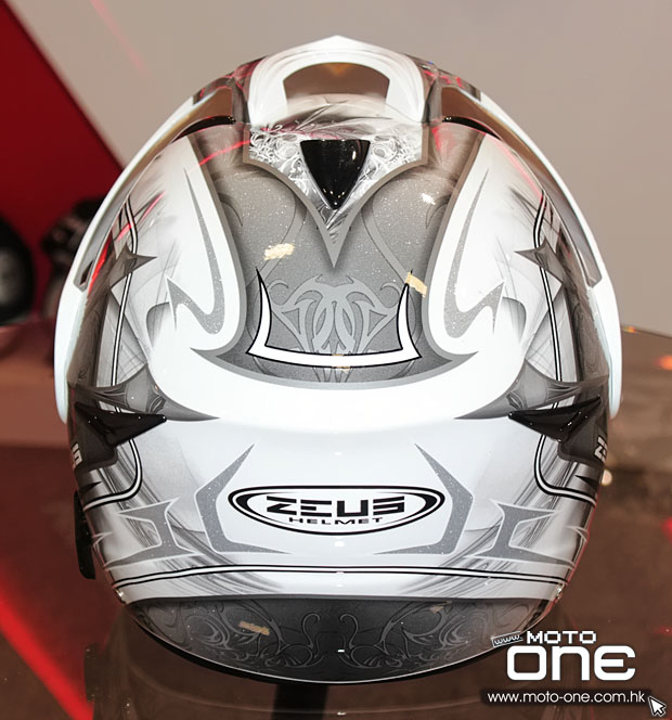 2013 ZEUS NEW HELMET