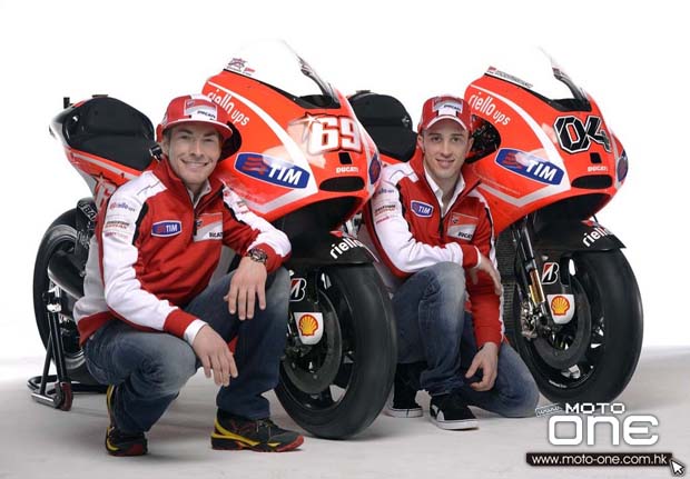 dovizioso hayden ducati desmosedici gp13