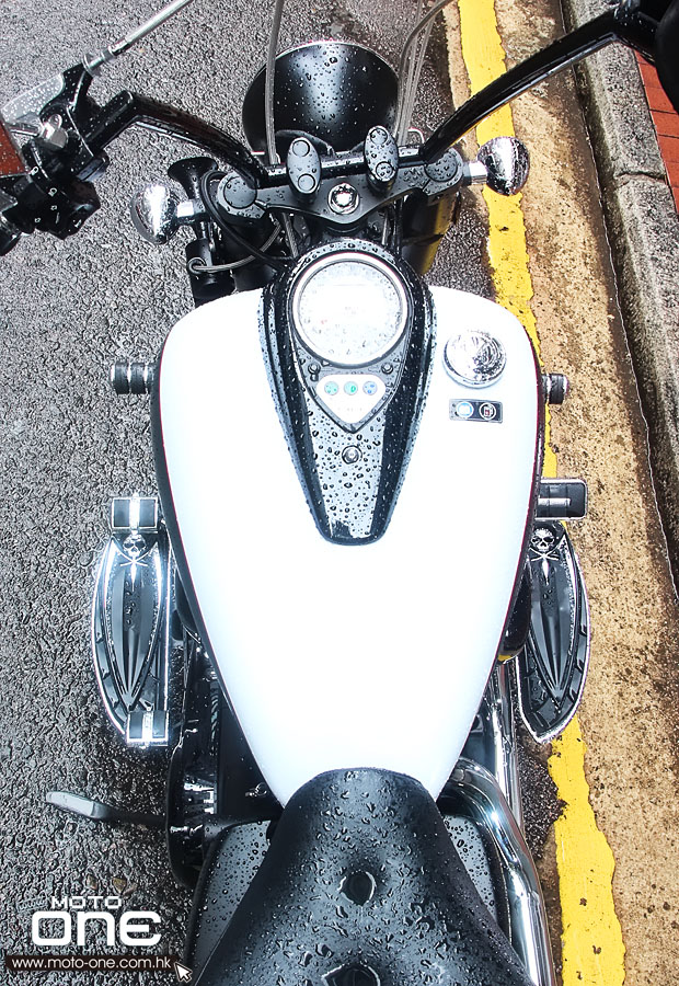 2013 kawasaki vn900 & z750R