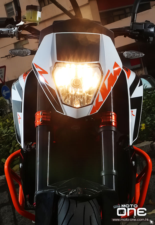 2013 ktm 690_duke r