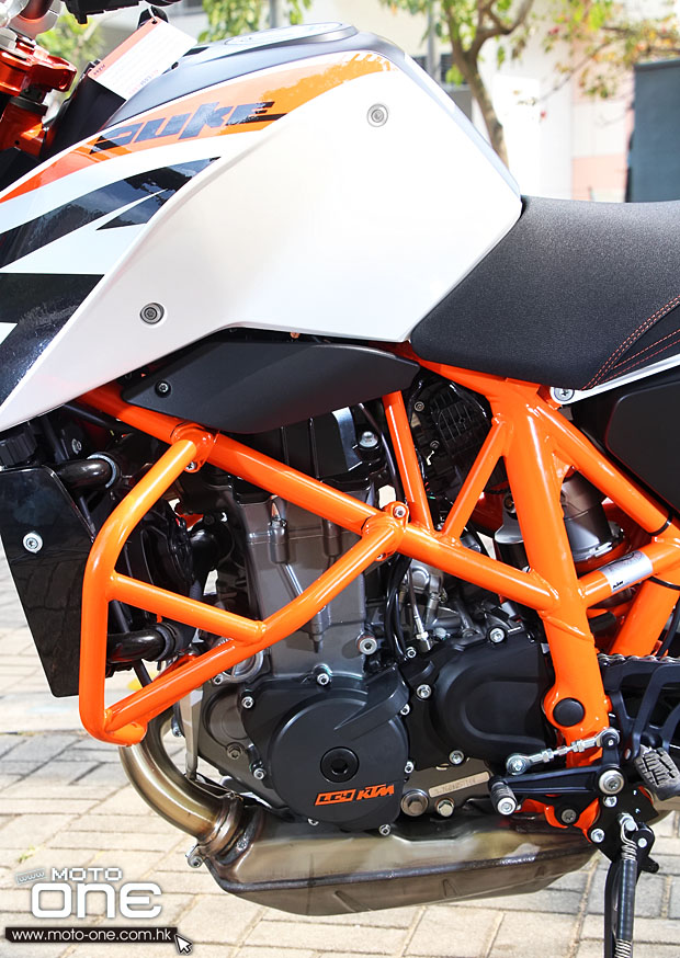 2013 ktm 690_duke r