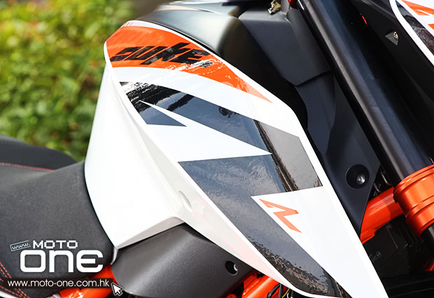 2013 ktm 690_duke r