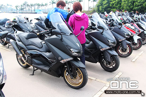 2013 YAMAHA tmax club