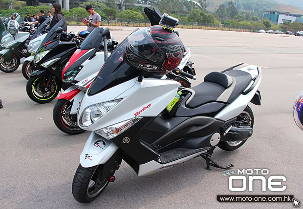 2013 YAMAHA tmax club