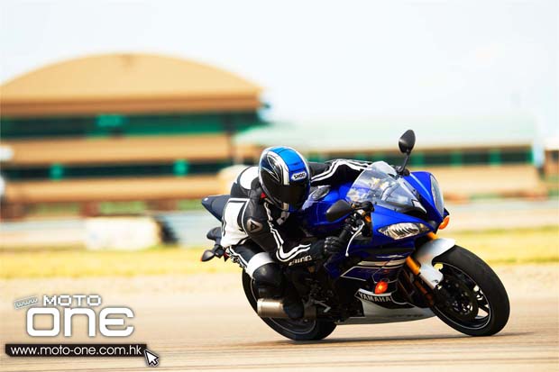 2013 yamaha yzf r6