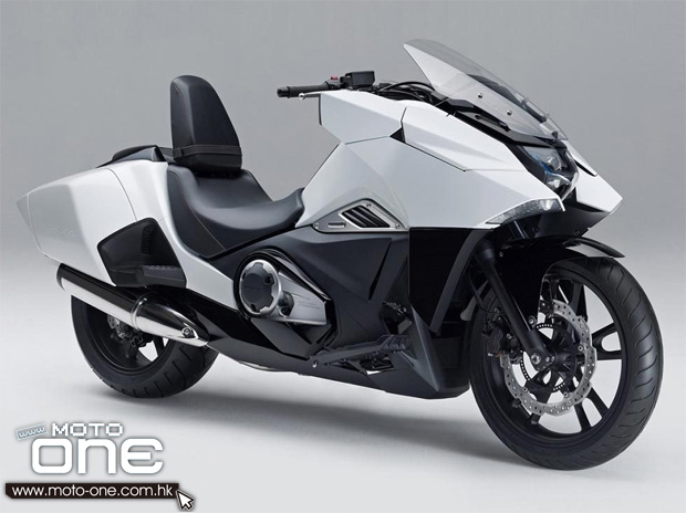 Honda NM4 Vultus