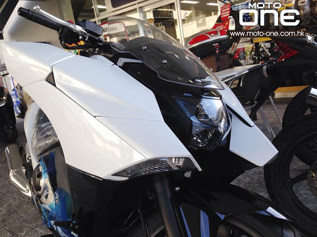 Honda NM4 Vultus