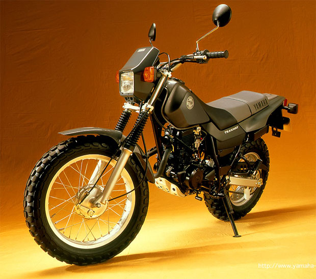 YAMAHA TW200