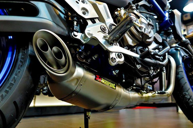 2014 AKRAPOVIC