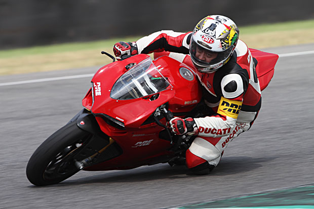 2014 Simon Kwan Ducati Master Racing Course