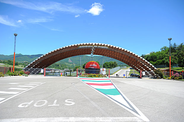 2014 Simon Kwan Ducati Master Racing Course