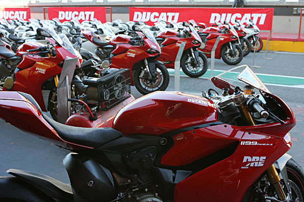 2014 Simon Kwan Ducati Master Racing Course