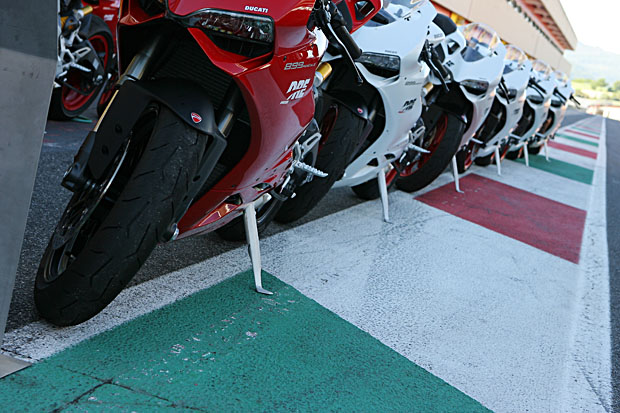2014 Simon Kwan Ducati Master Racing Course