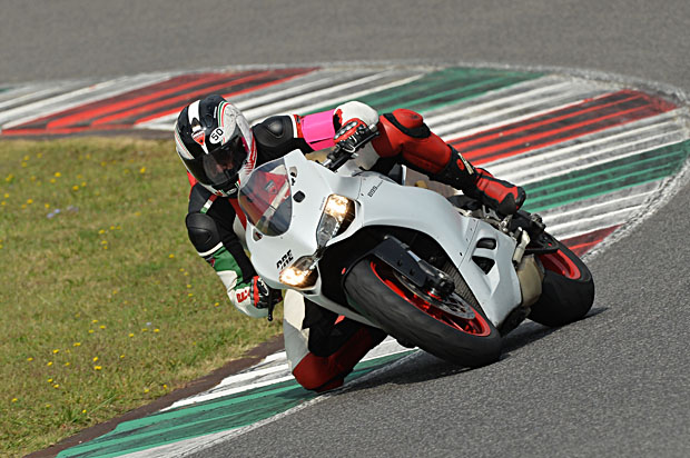 2014 Simon Kwan Ducati Master Racing Course