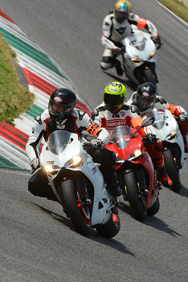 2014 Simon Kwan Ducati Master Racing Course