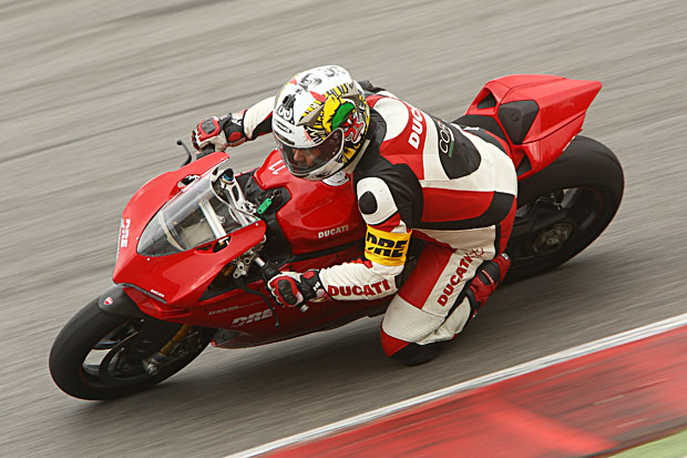 2014 Simon Kwan Ducati Master Racing Course
