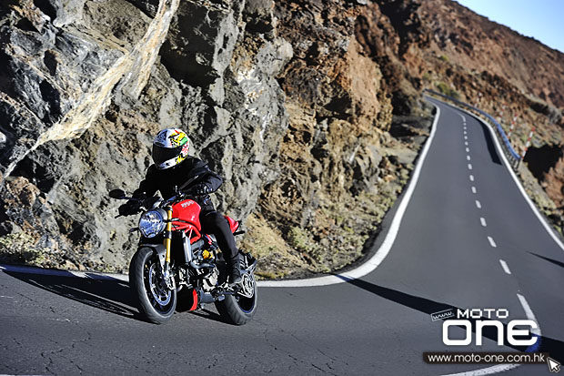 2014 ducati monster 1200s